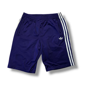 Vintage Adidas shorts (M)