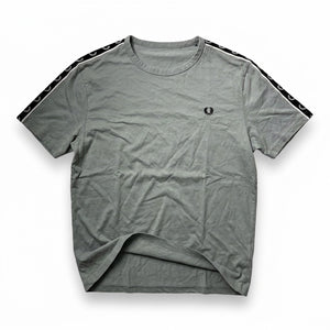 Ghost Mannequin – Vintage Fred Perry T-Shirt (XXL)