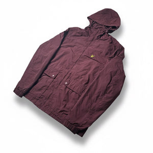 Ghost Mannequin – Vintage Lyle & Scott Regenjacke (S)